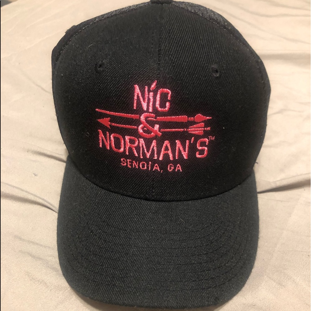 Nic & Norman’s souvenir hat